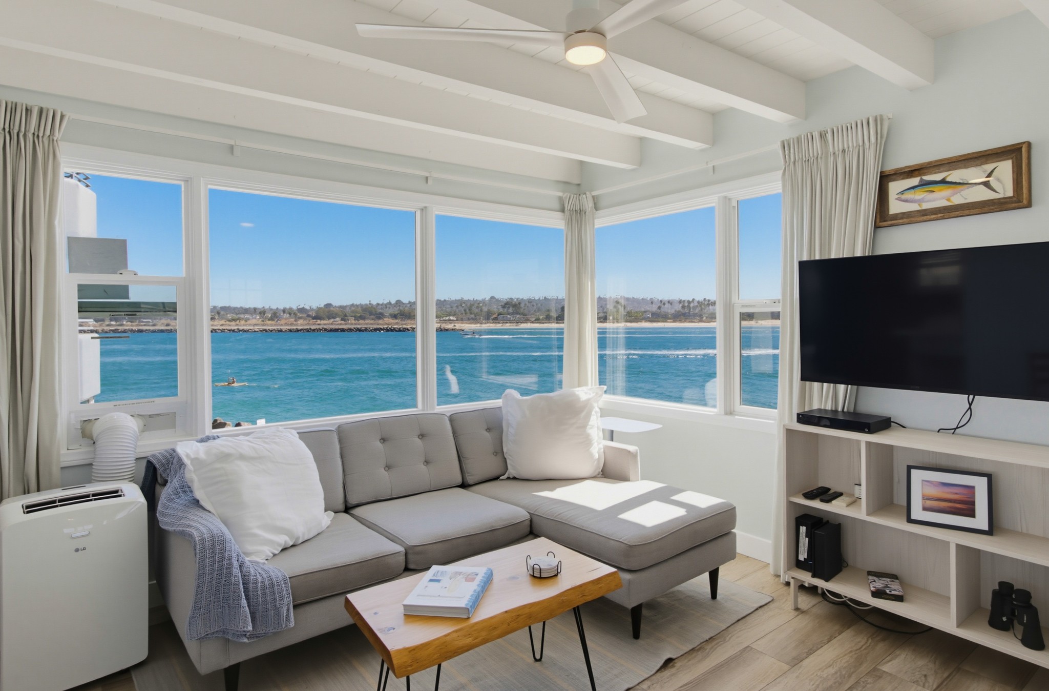 Virtual tour photo 16 of 80 for 2613 Mission Blvd Apt 14