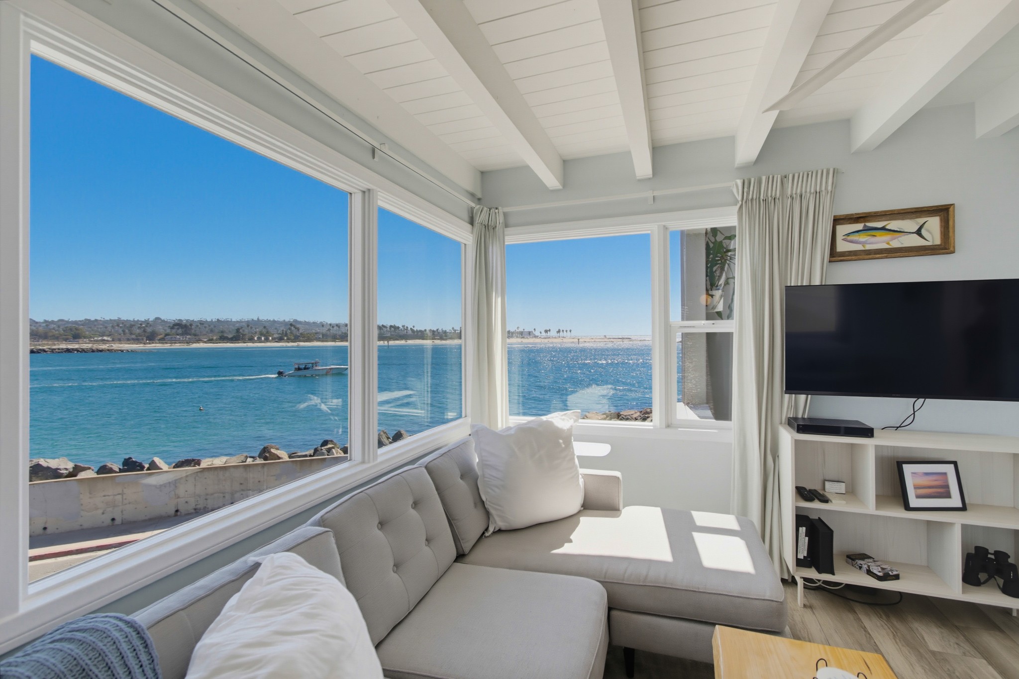 Virtual tour photo 18 of 80 for 2613 Mission Blvd Apt 14