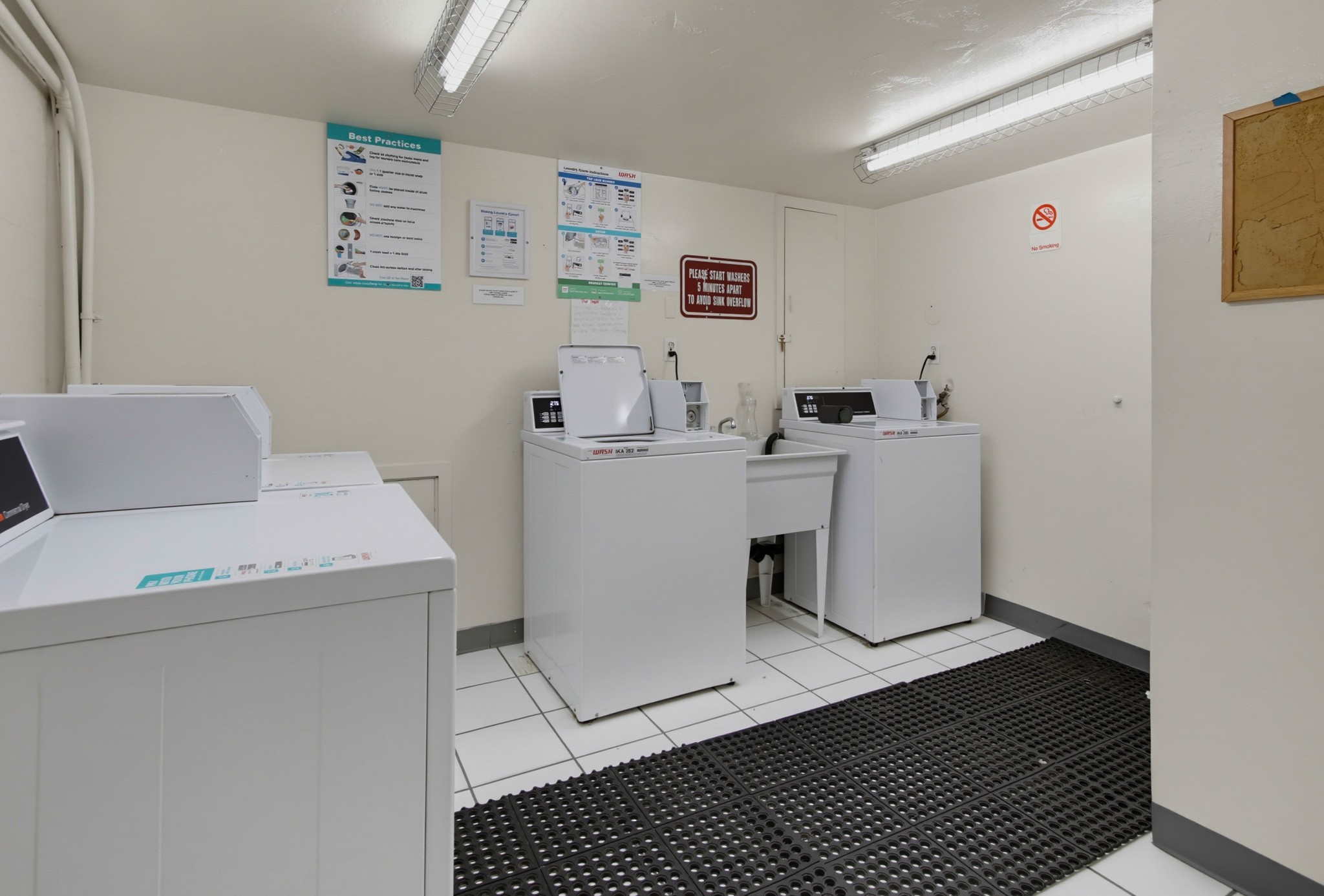 Virtual tour photo 40 of 80 for 2613 Mission Blvd Apt 14
