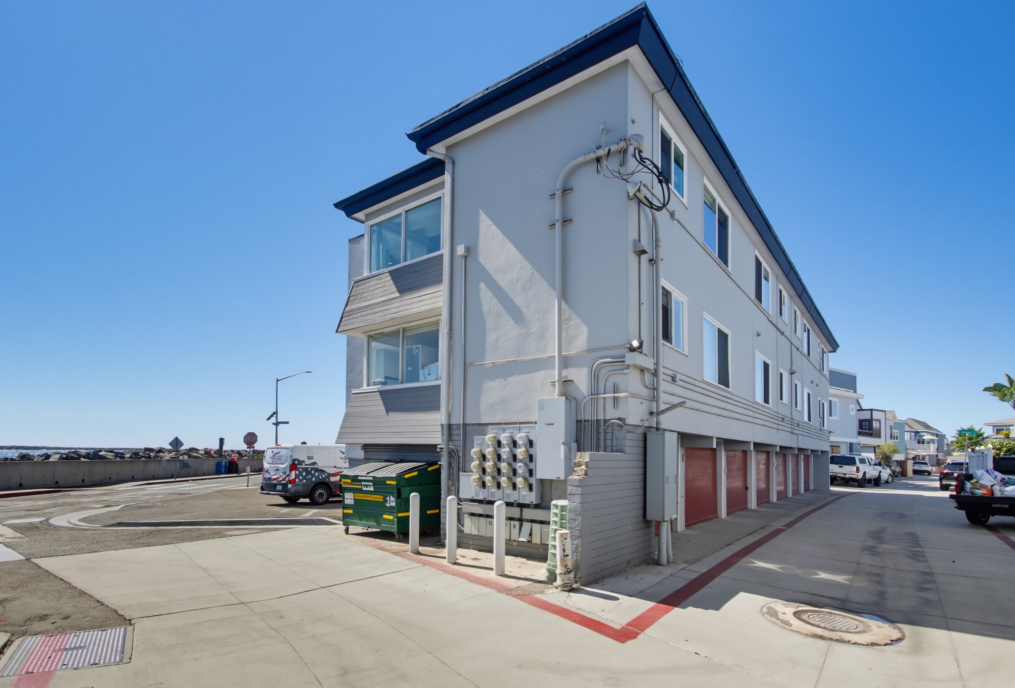 Virtual tour photo 44 of 80 for 2613 Mission Blvd Apt 14