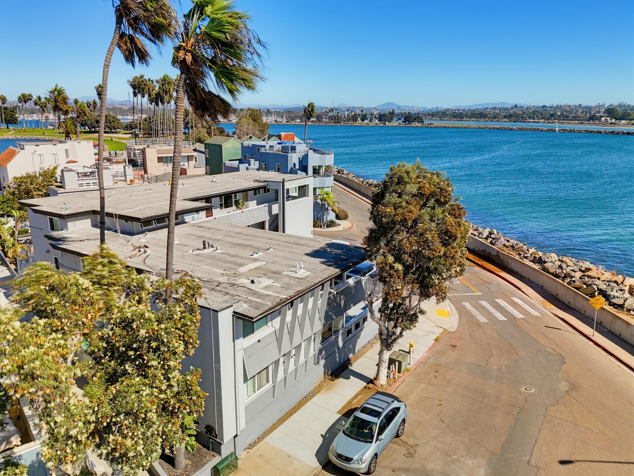Virtual tour photo 54 of 80 for 2613 Mission Blvd Apt 14