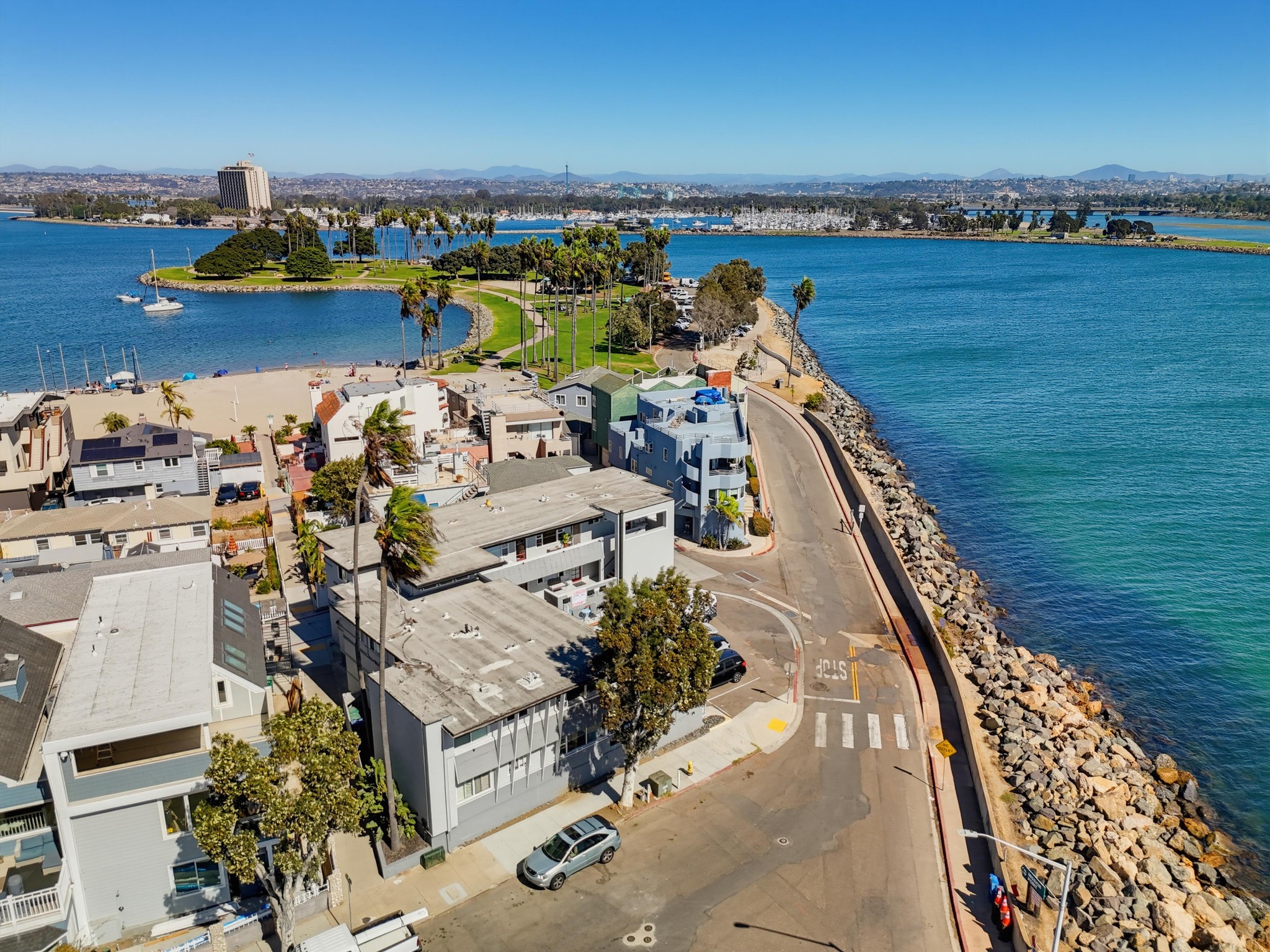 Virtual tour photo 79 of 80 for 2613 Mission Blvd Apt 14