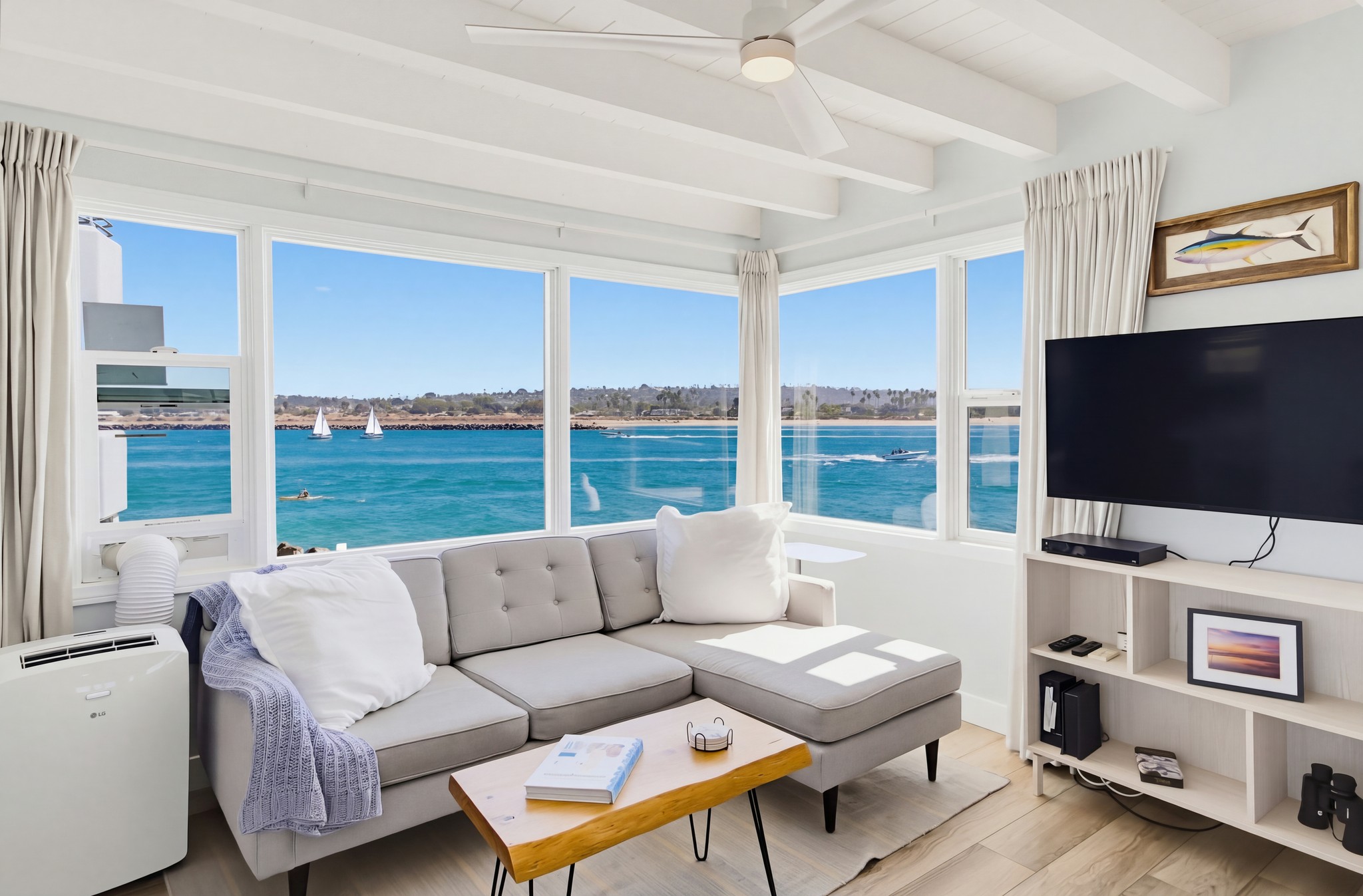 Virtual tour photo 16 of 80 for 2613 Mission Blvd Apt 14