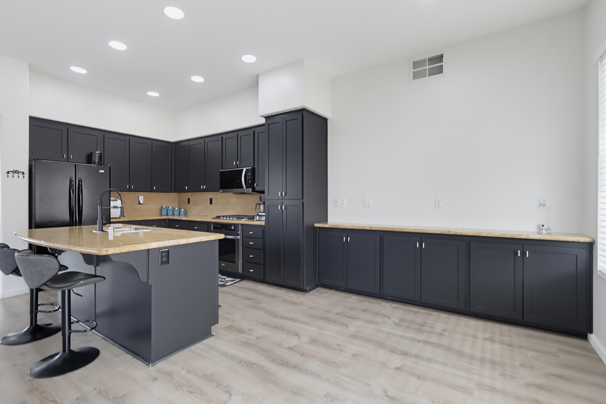 Virtual tour photo 5 of 29 for 2614 Flagstaff Ct