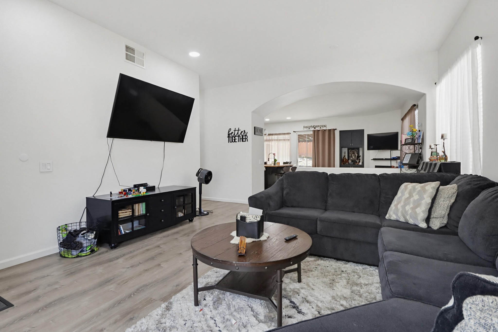 Virtual tour photo 8 of 45 for 2614 Flagstaff Ct