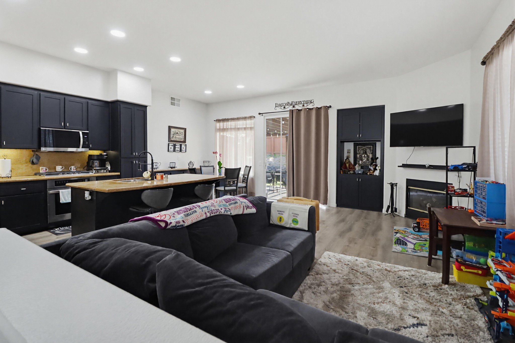 Virtual tour photo 11 of 45 for 2614 Flagstaff Ct