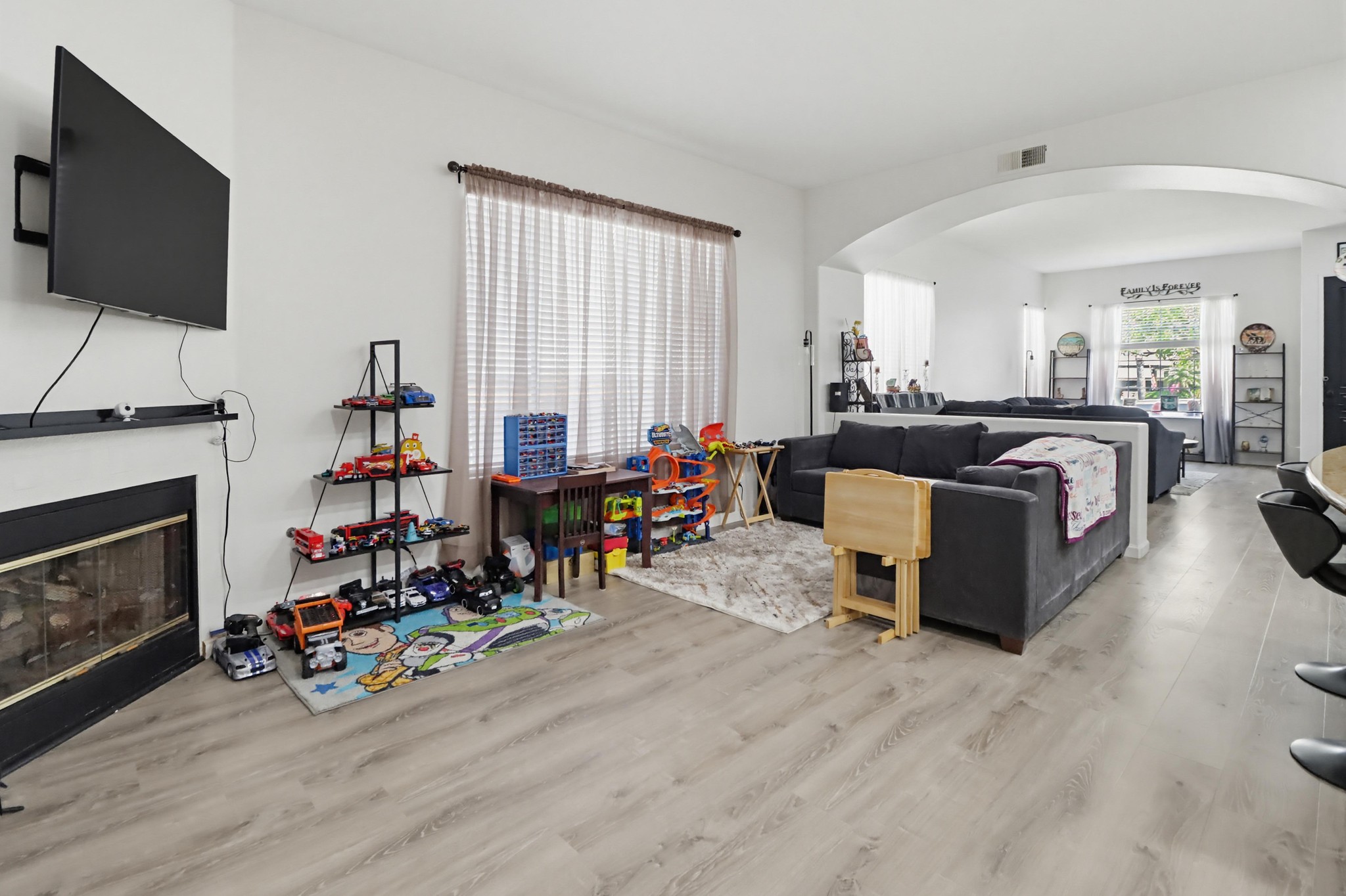 Virtual tour photo 15 of 45 for 2614 Flagstaff Ct