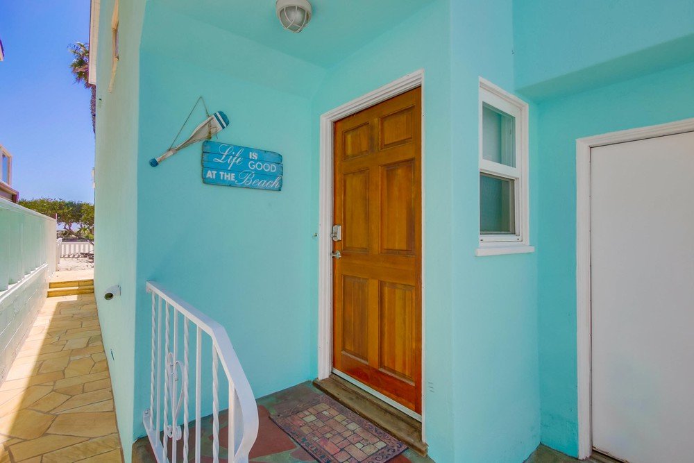 Virtual tour photo 9 of 44 for 2614 Strandway