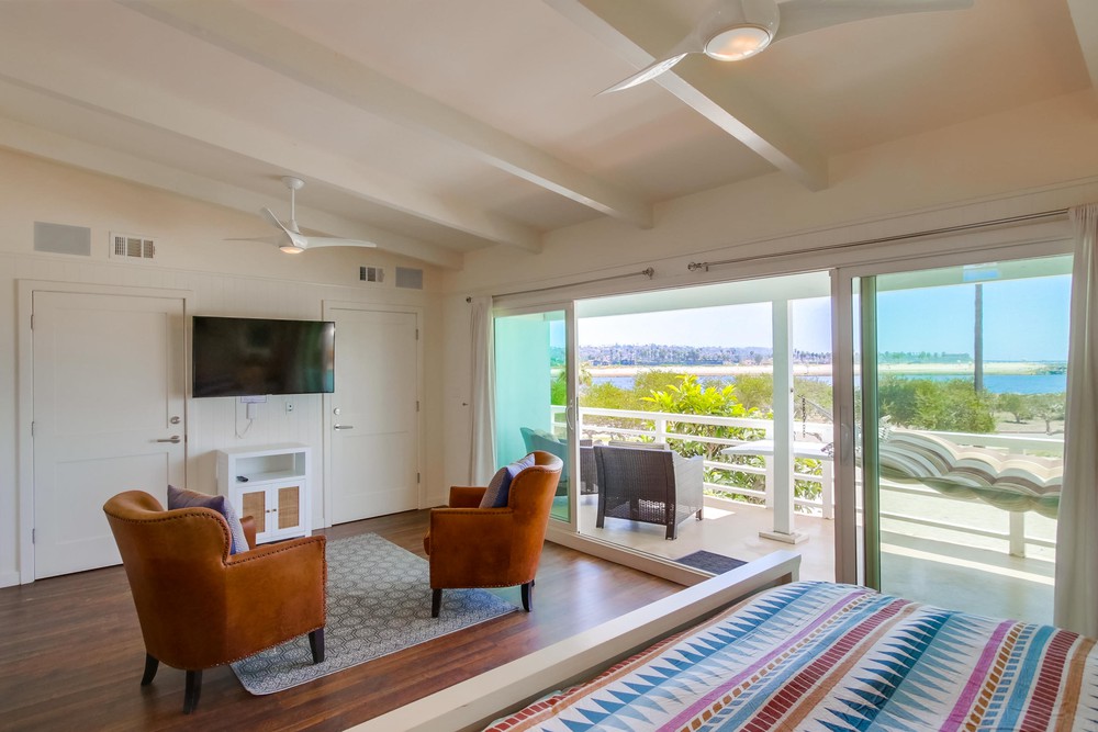 Virtual tour photo 21 of 44 for 2614 Strandway