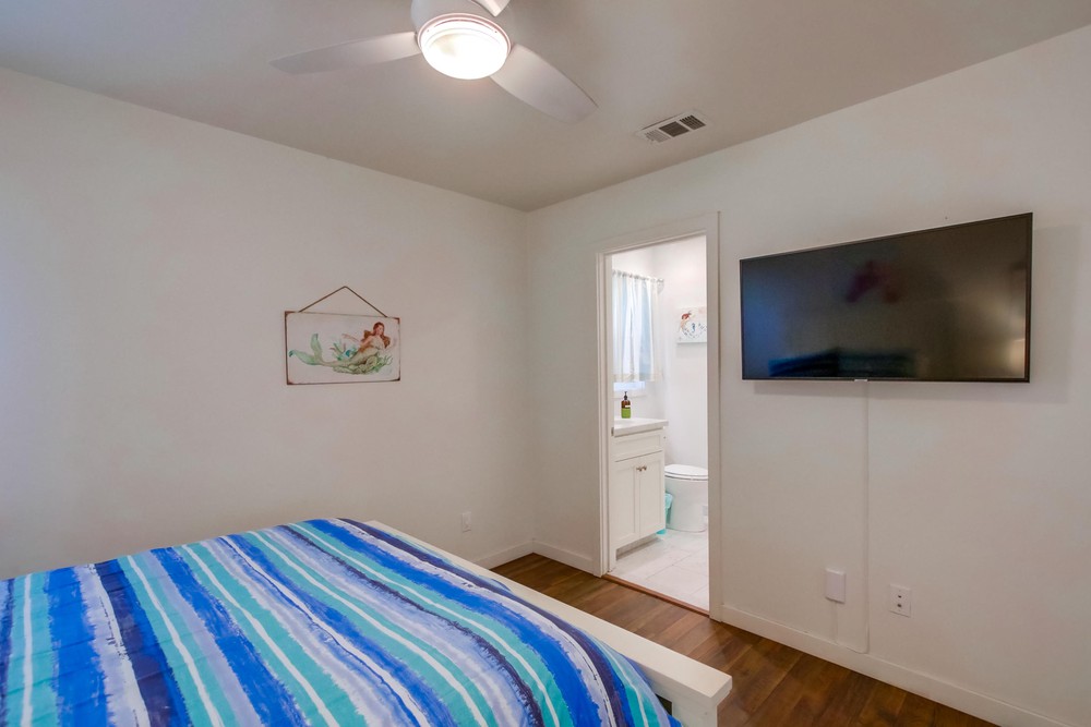 Virtual tour photo 28 of 44 for 2614 Strandway