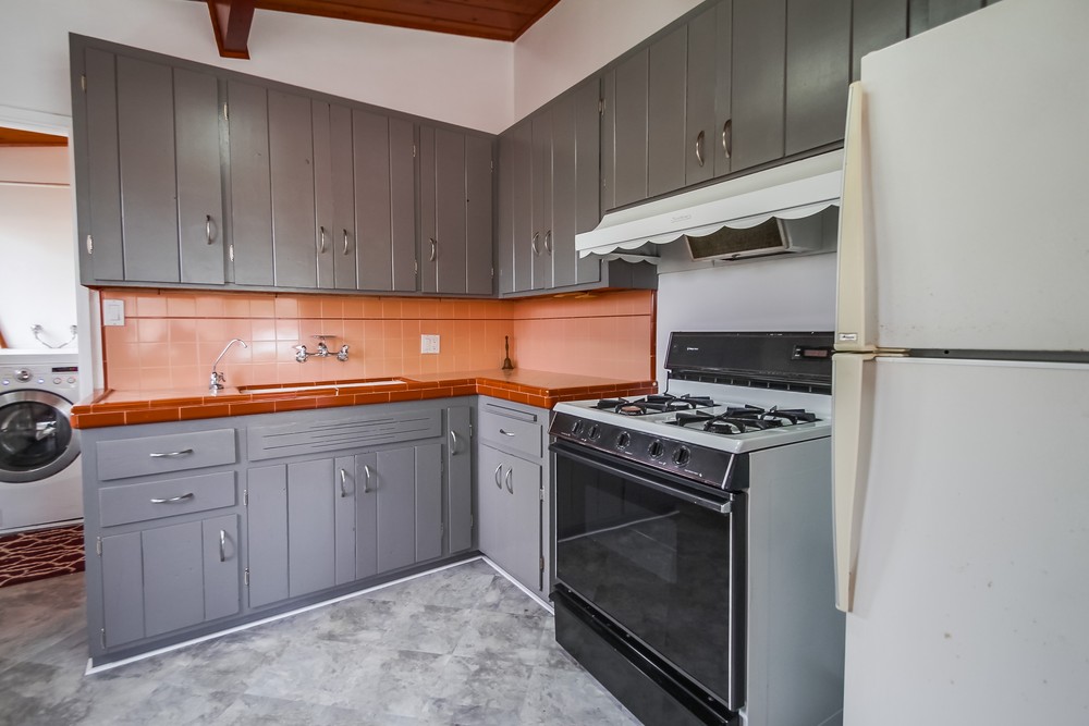 Virtual tour photo 21 of 57 for 2615 Magnolia Ave