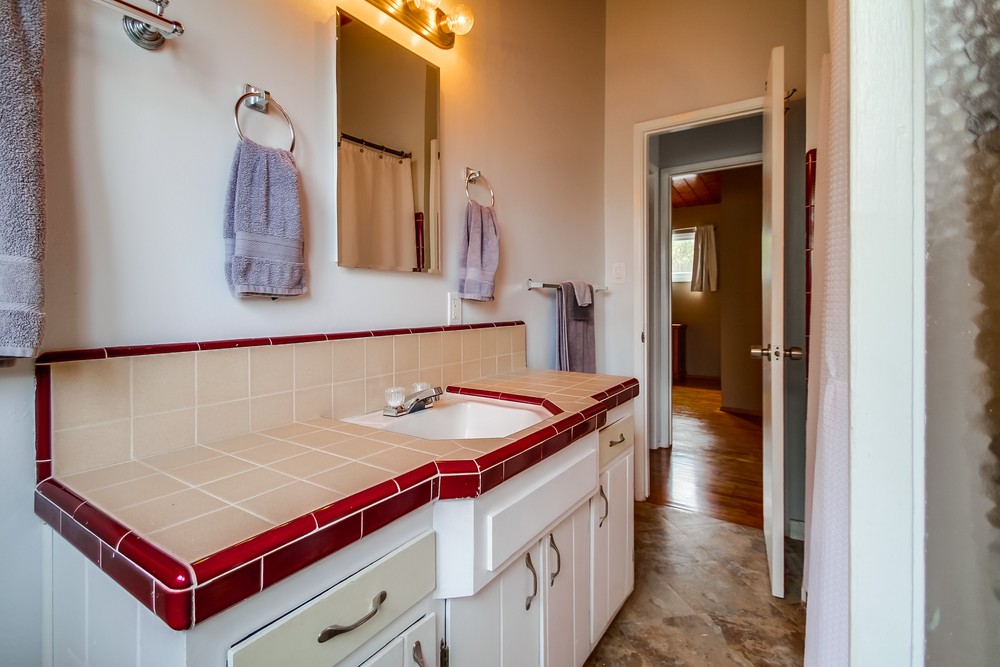 Virtual tour photo 29 of 57 for 2615 Magnolia Ave