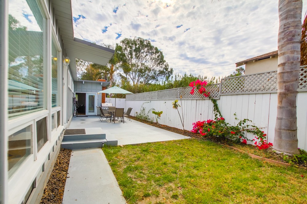 Virtual tour photo 36 of 57 for 2615 Magnolia Ave