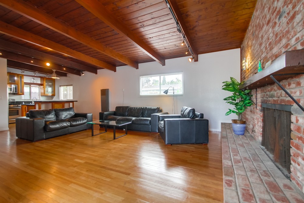 Virtual tour photo 42 of 57 for 2615 Magnolia Ave