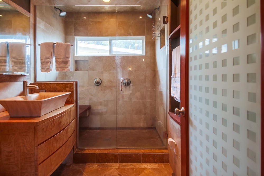 Virtual tour photo 53 of 57 for 2615 Magnolia Ave