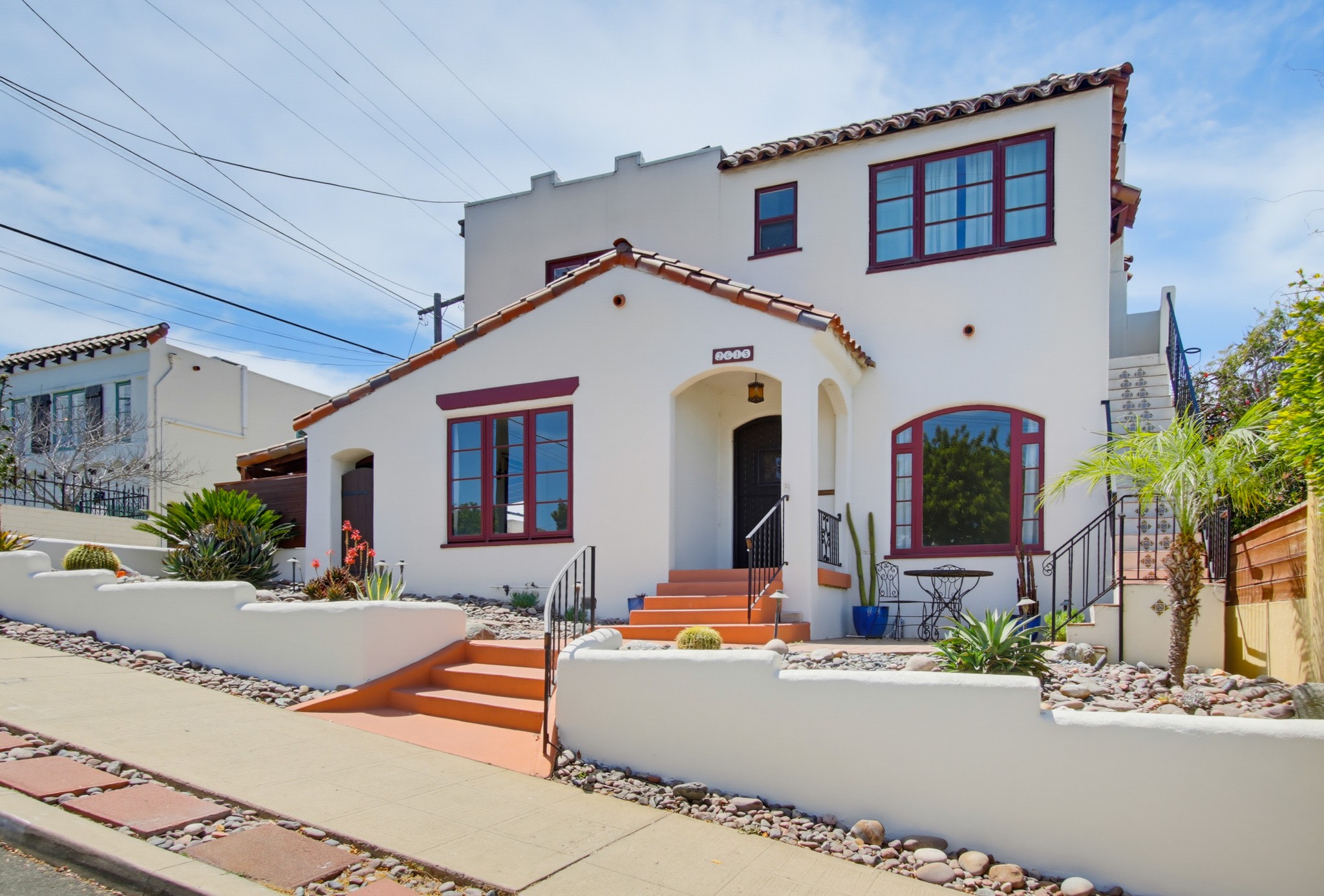 Virtual tour photo 3 of 72 for 2615 Myrtle Ave