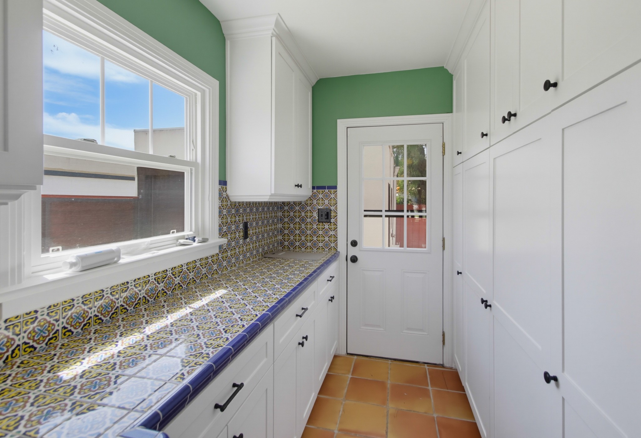 Virtual tour photo 16 of 72 for 2615 Myrtle Ave