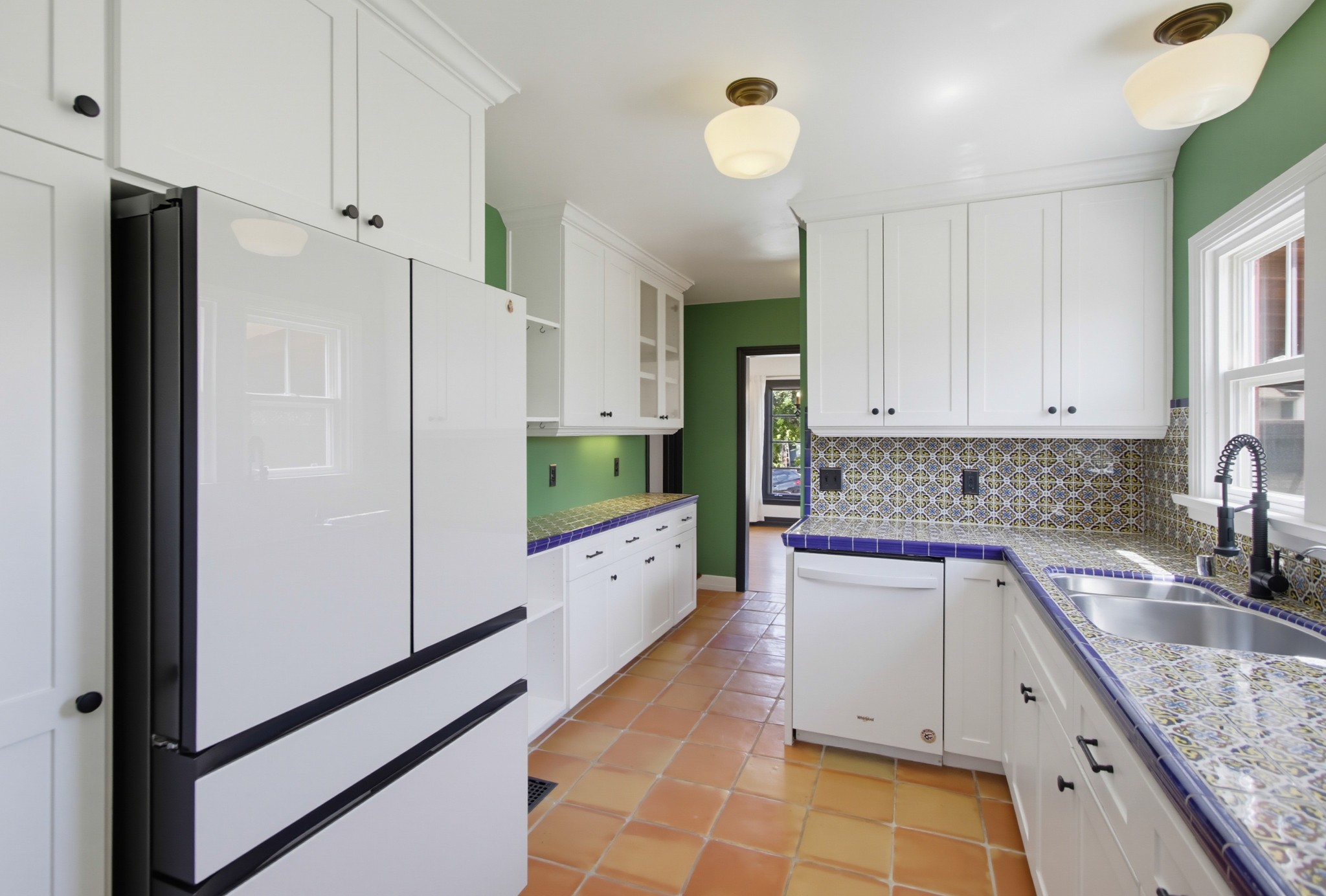 Virtual tour photo 18 of 72 for 2615 Myrtle Ave