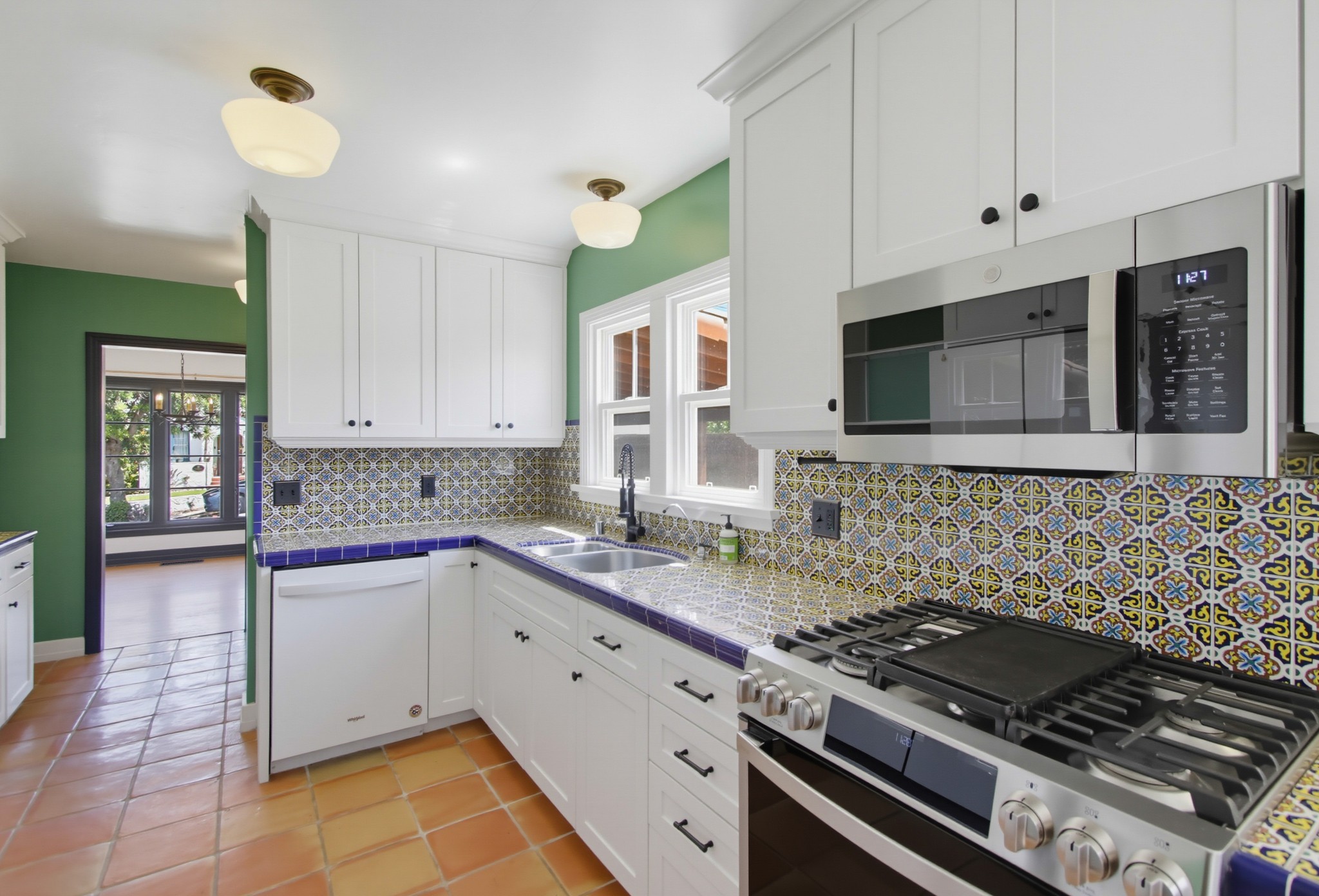 Virtual tour photo 20 of 72 for 2615 Myrtle Ave