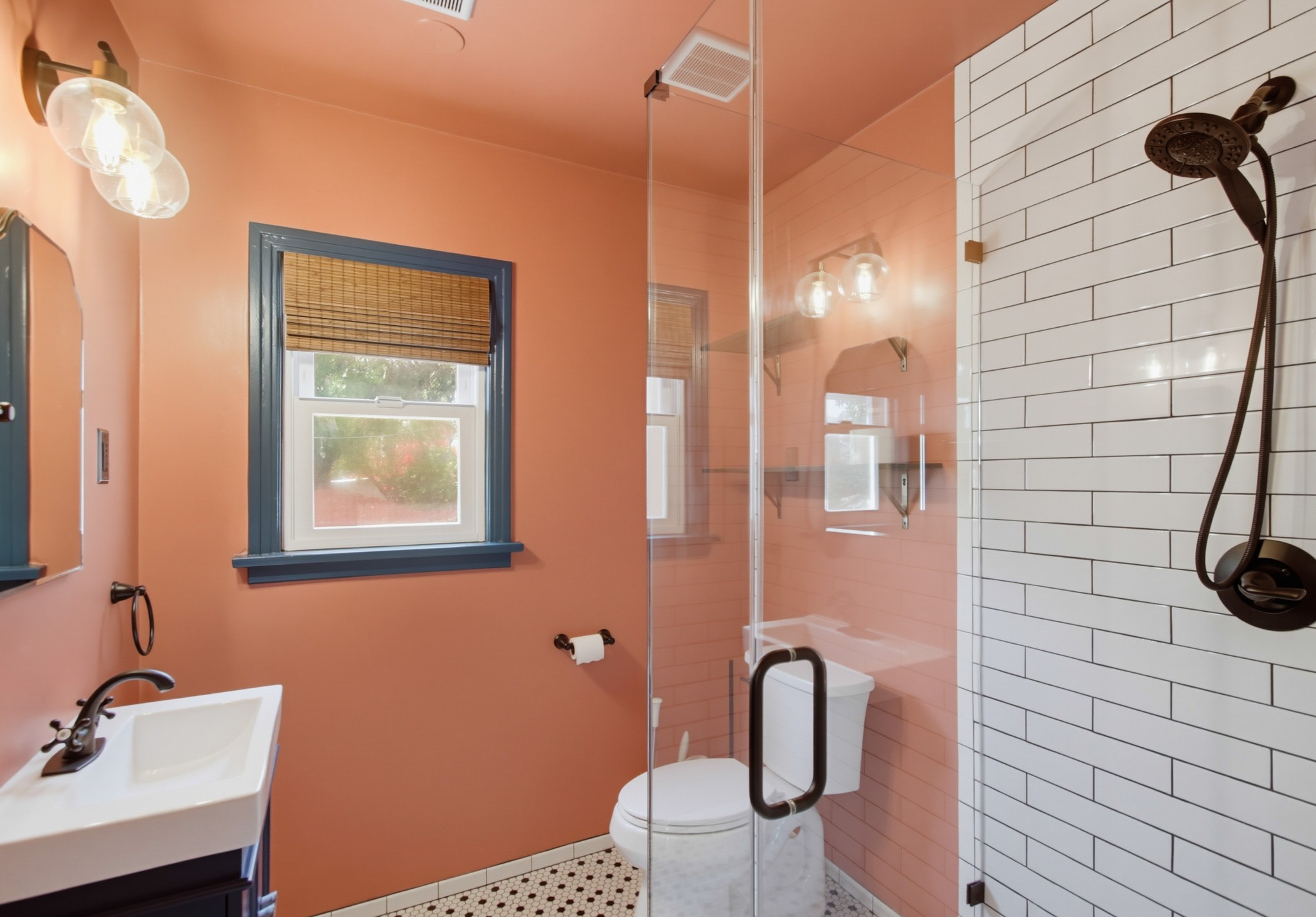 Virtual tour photo 21 of 72 for 2615 Myrtle Ave