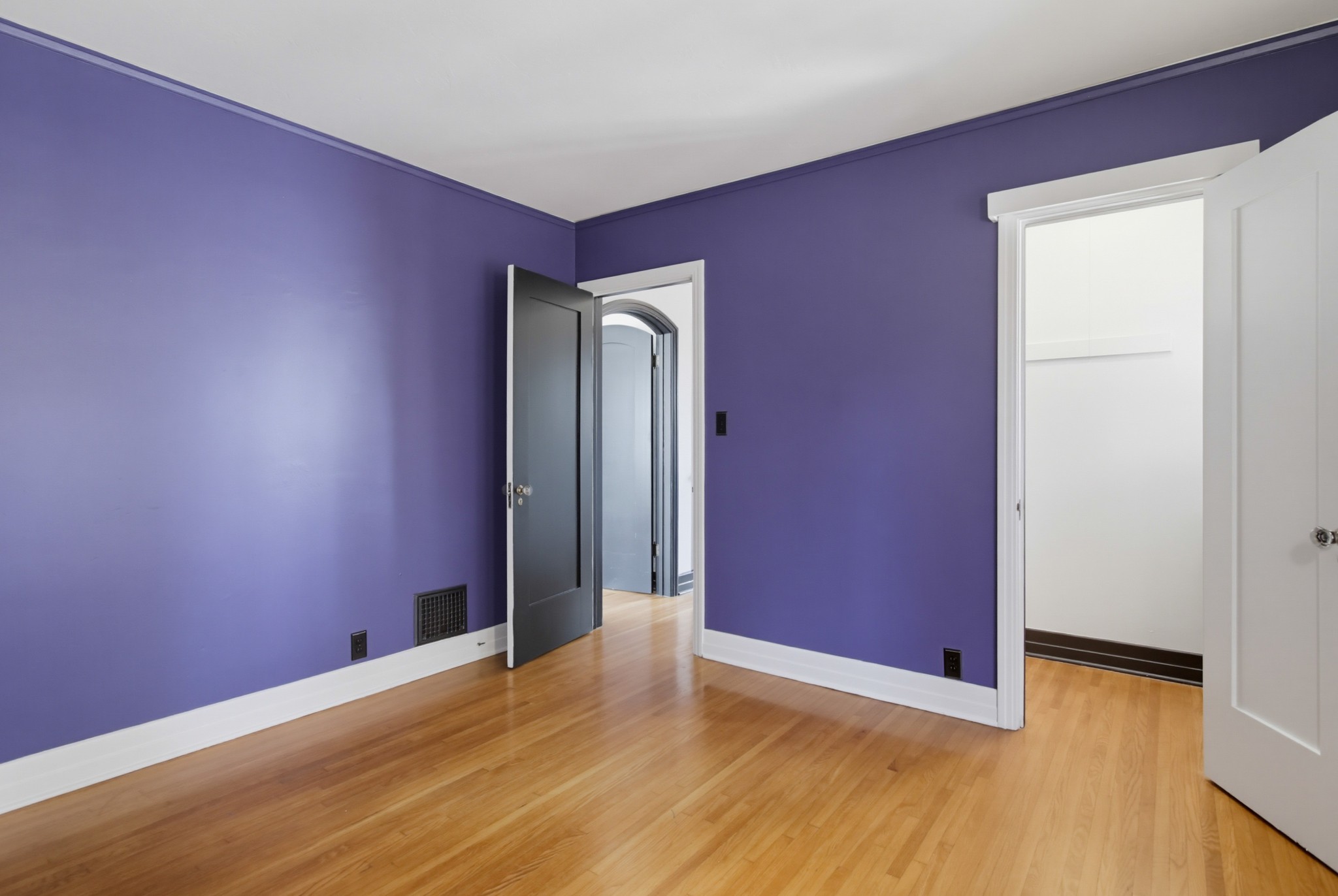 Virtual tour photo 27 of 72 for 2615 Myrtle Ave