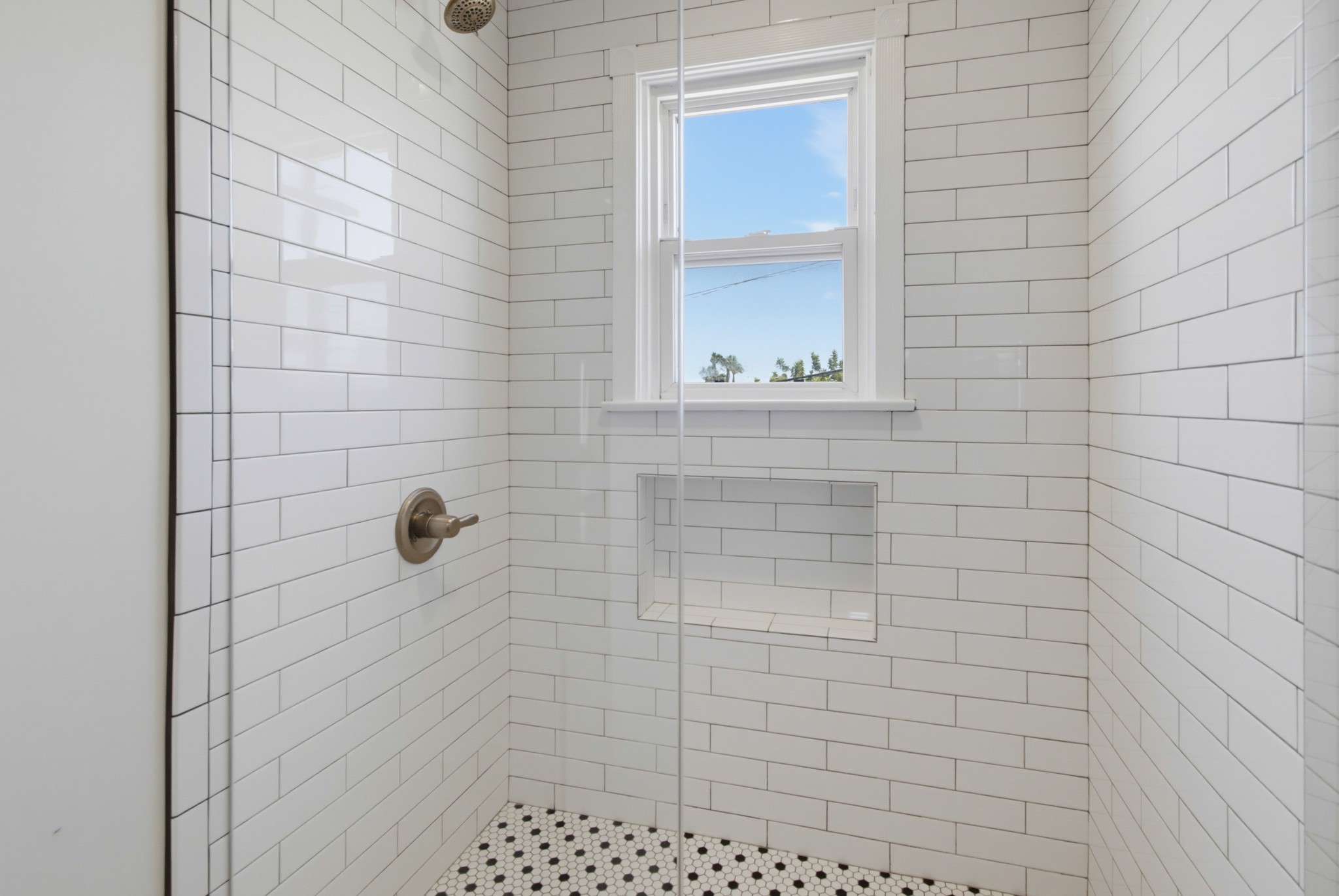 Virtual tour photo 35 of 72 for 2615 Myrtle Ave
