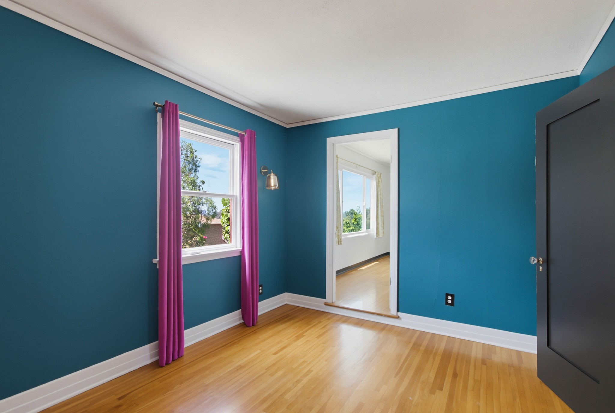 Virtual tour photo 50 of 72 for 2615 Myrtle Ave
