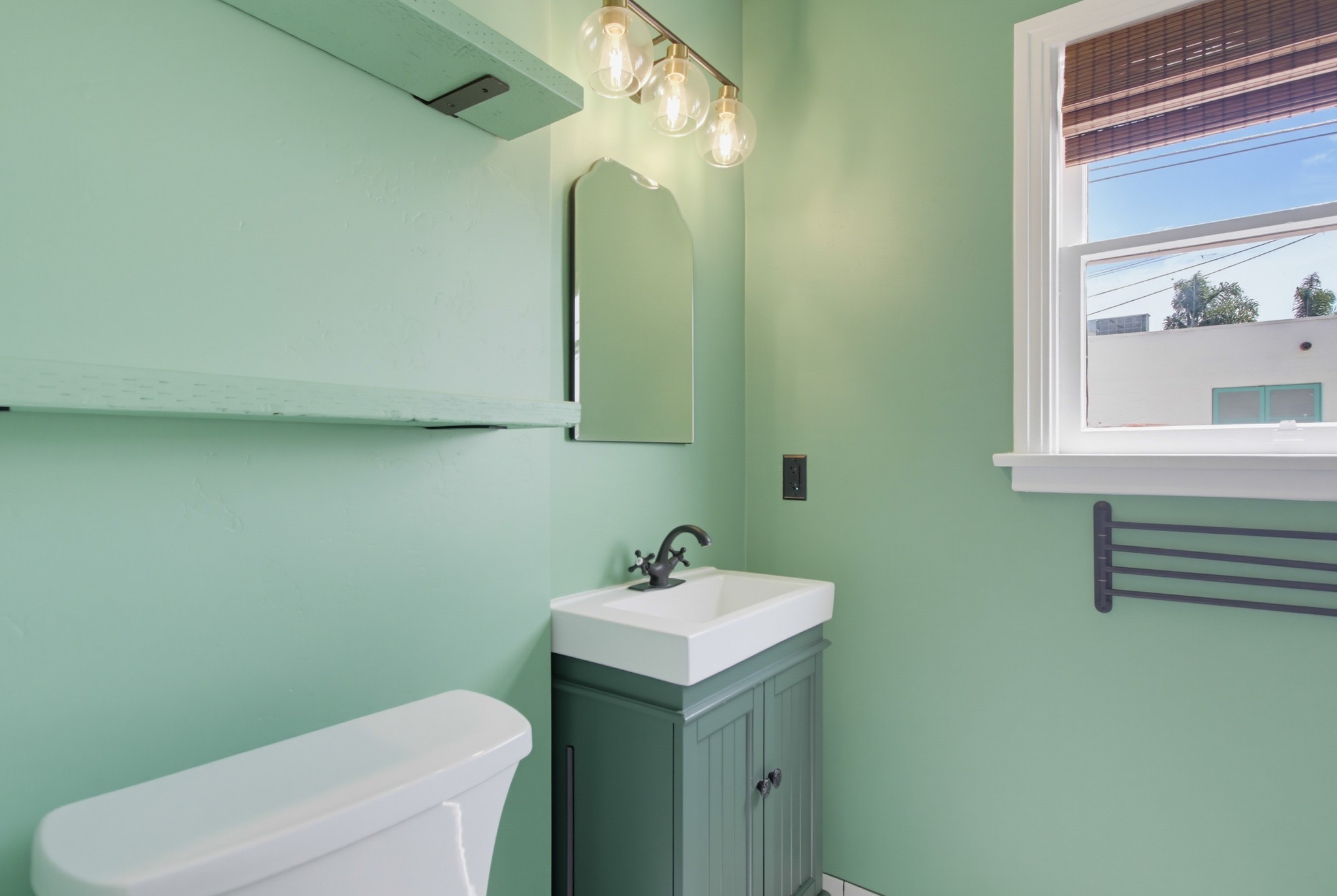 Virtual tour photo 54 of 72 for 2615 Myrtle Ave
