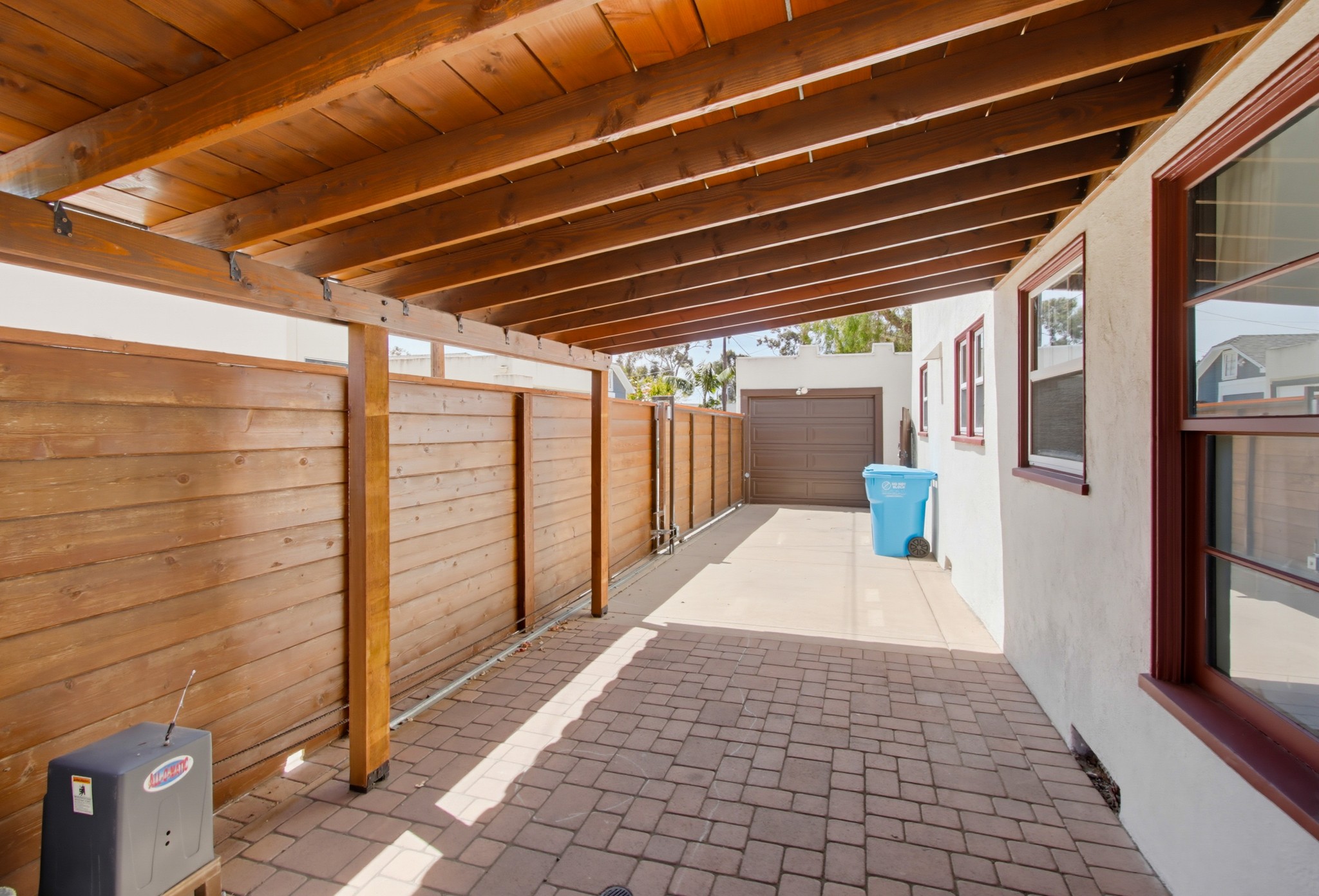 Virtual tour photo 56 of 72 for 2615 Myrtle Ave