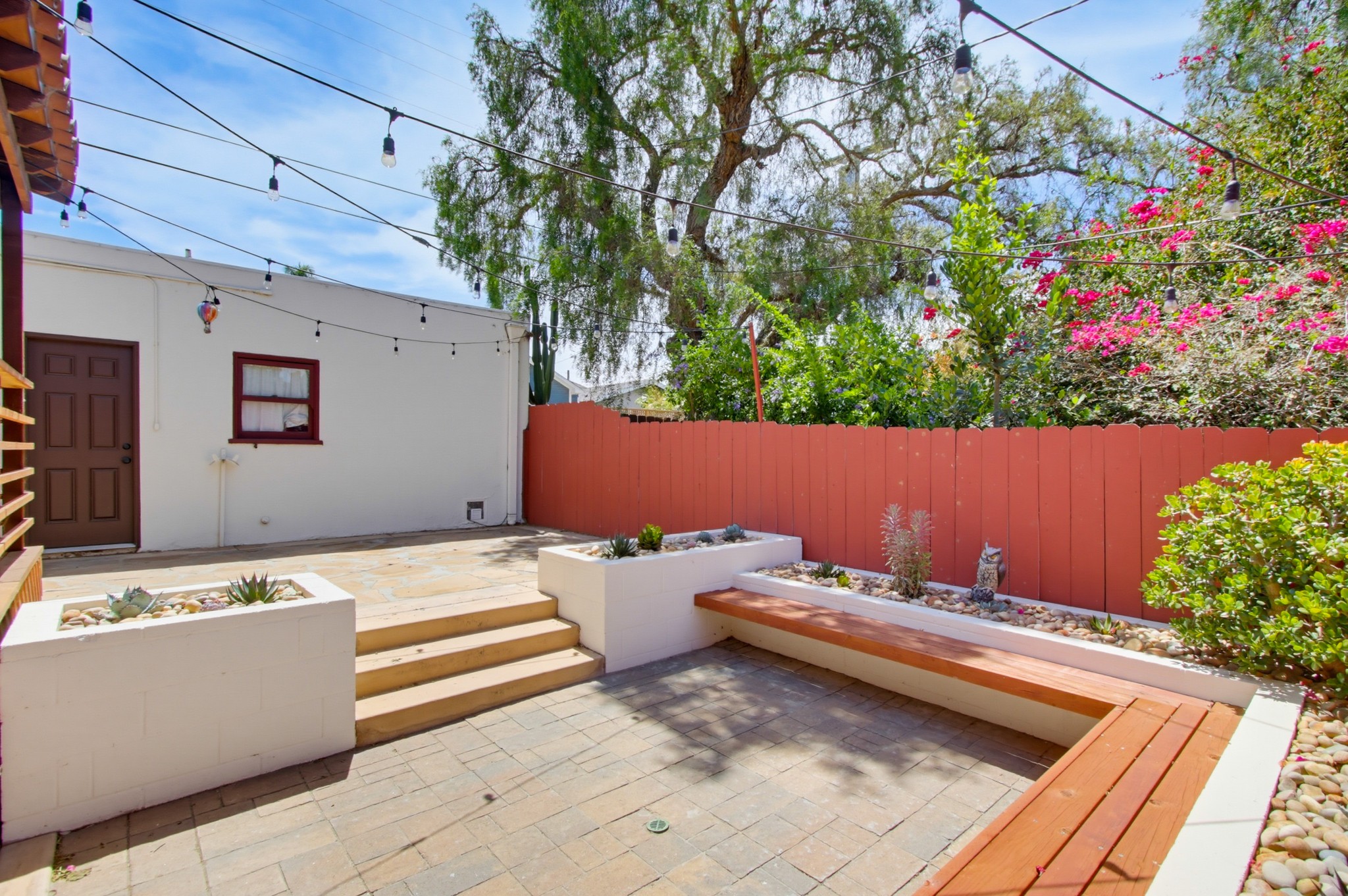 Virtual tour photo 66 of 72 for 2615 Myrtle Ave