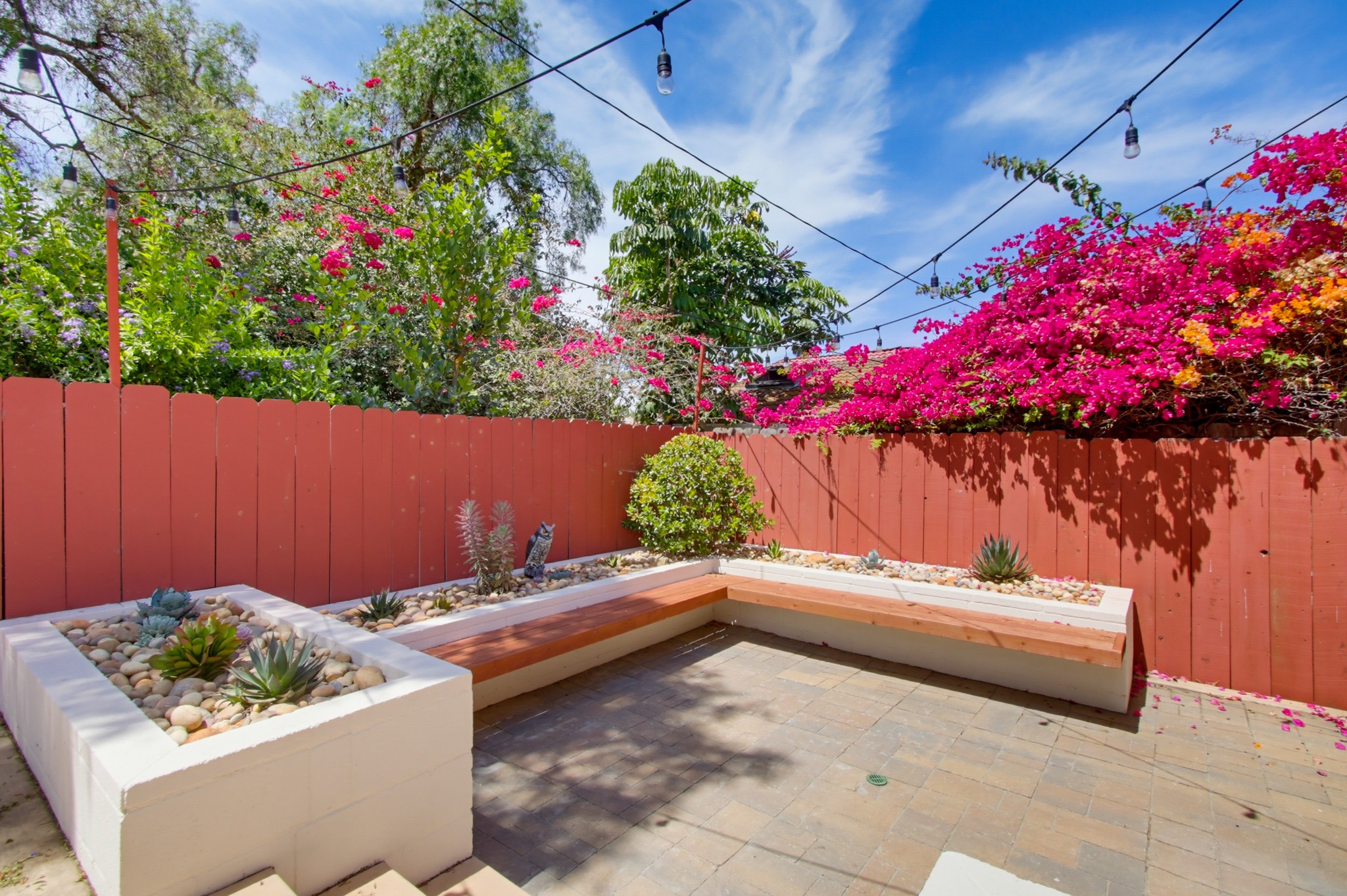 Virtual tour photo 67 of 72 for 2615 Myrtle Ave