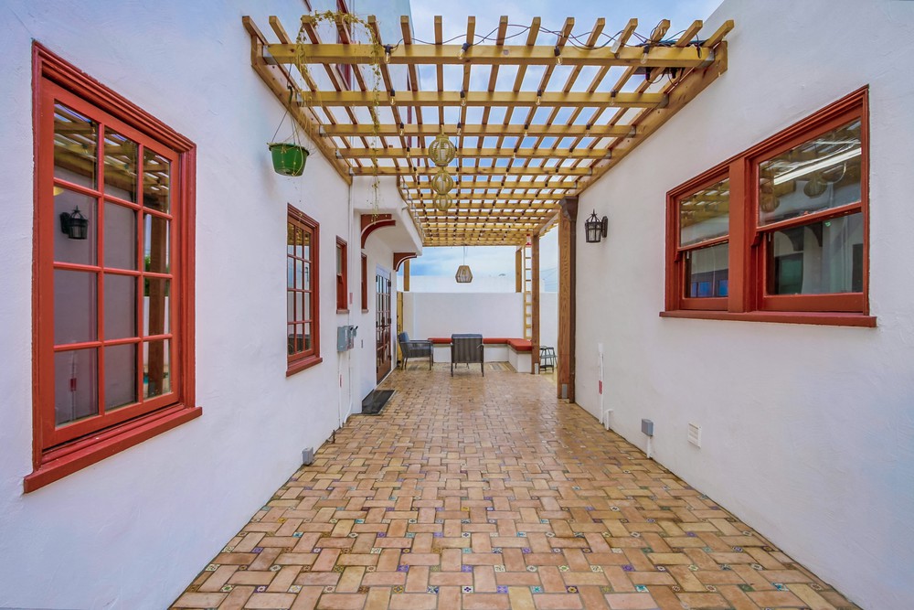 Virtual tour photo 86 of 109 for 2616 Upas St