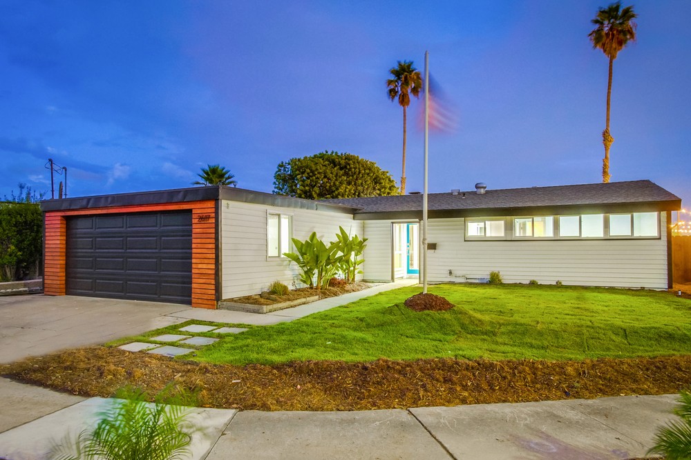 Virtual tour photo 3 of 74 for 2617 Larkin Pl