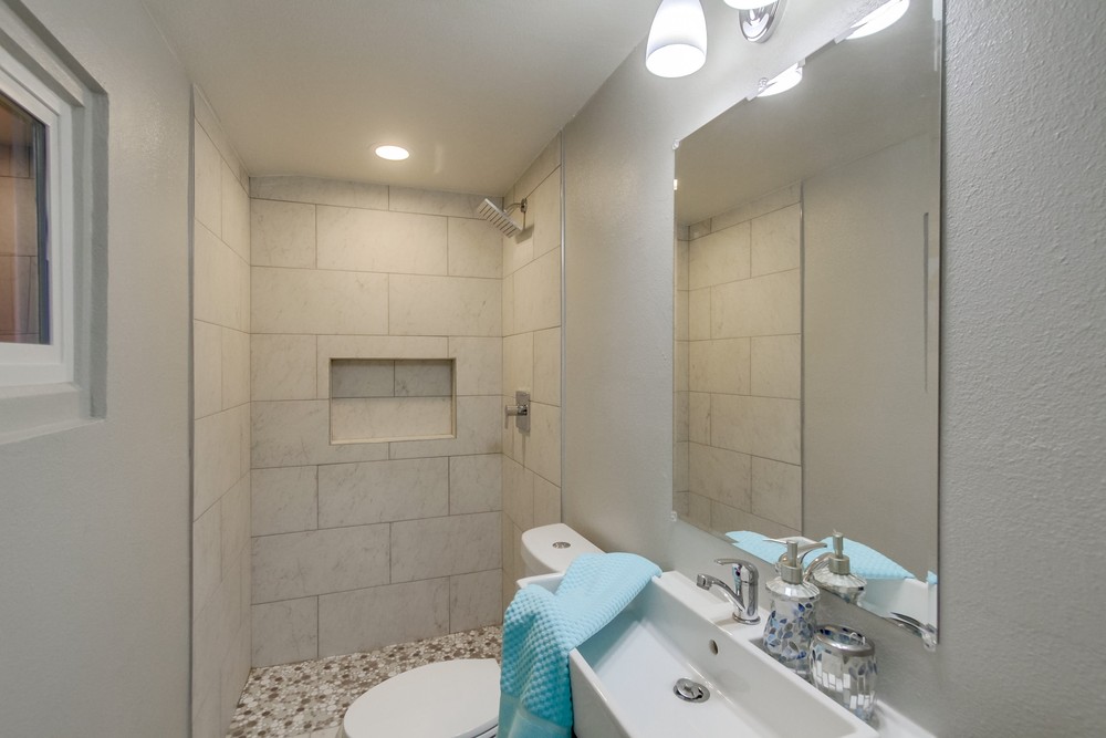 Virtual tour photo 30 of 74 for 2617 Larkin Pl