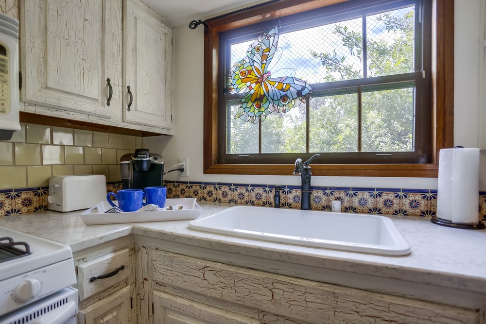 Virtual tour photo 20 of 24 for 2618 Juan St APT 1