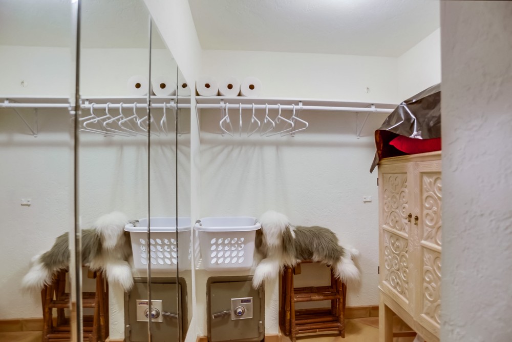 Virtual tour photo 23 of 24 for 2618 Juan St APT 1