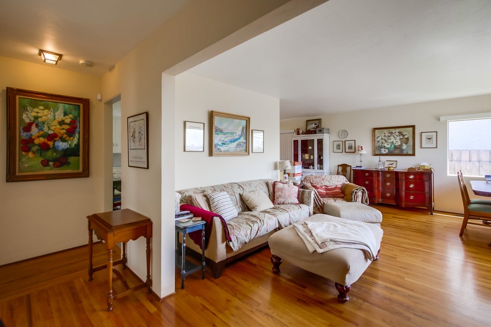 Virtual tour photo 13 of 58 for 2619 Deerpark Dr