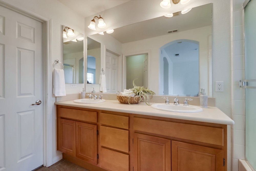 Virtual tour photo 27 of 37 for 2626 Escala Cir