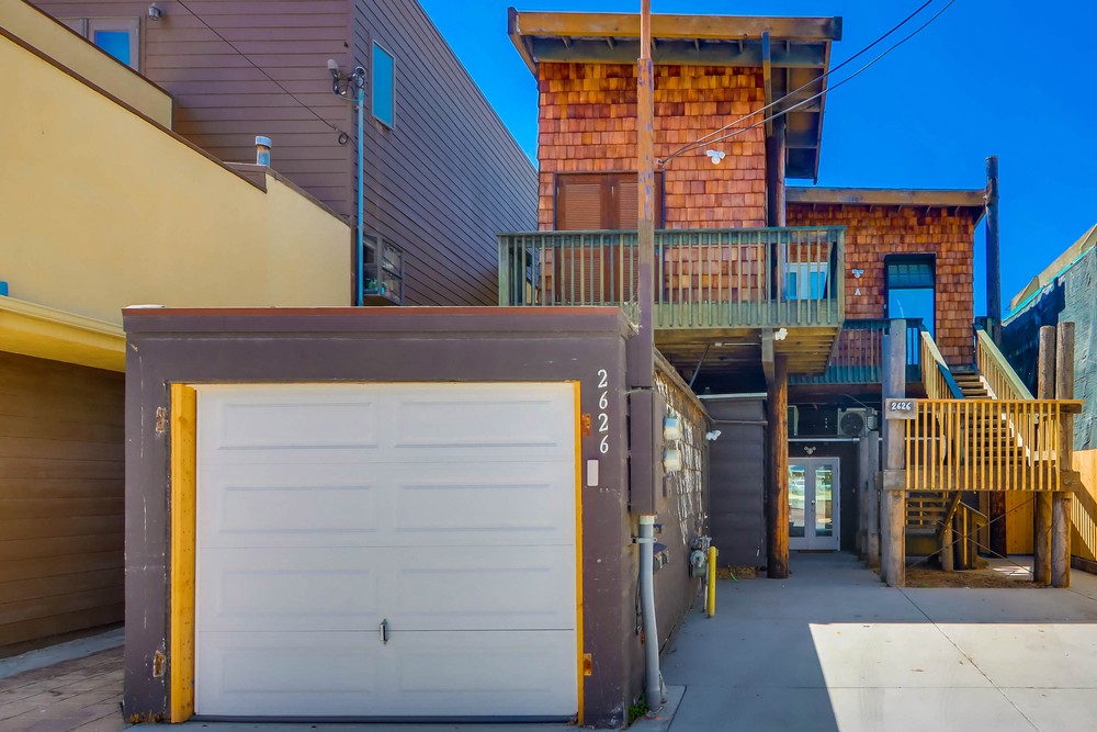 Virtual tour photo 1 of 81 for 2626 Ocean Front Walk