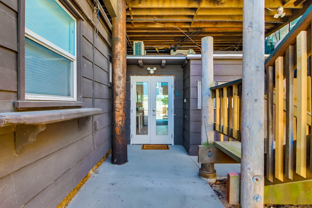Virtual tour photo 4 of 81 for 2626 Ocean Front Walk