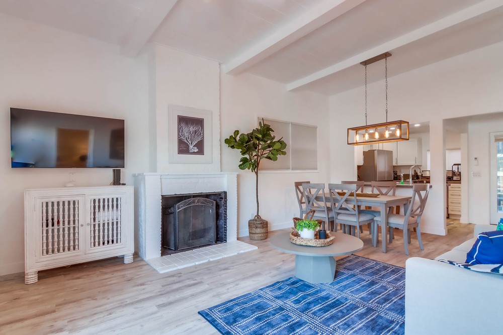 Virtual tour photo 9 of 81 for 2626 Ocean Front Walk