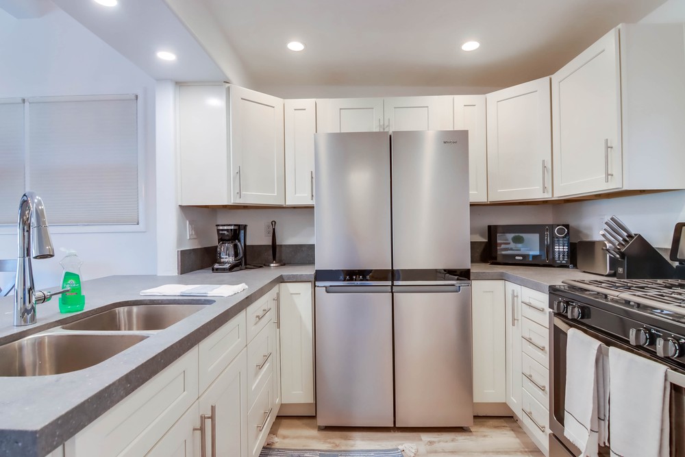 Virtual tour photo 16 of 81 for 2626 Ocean Front Walk