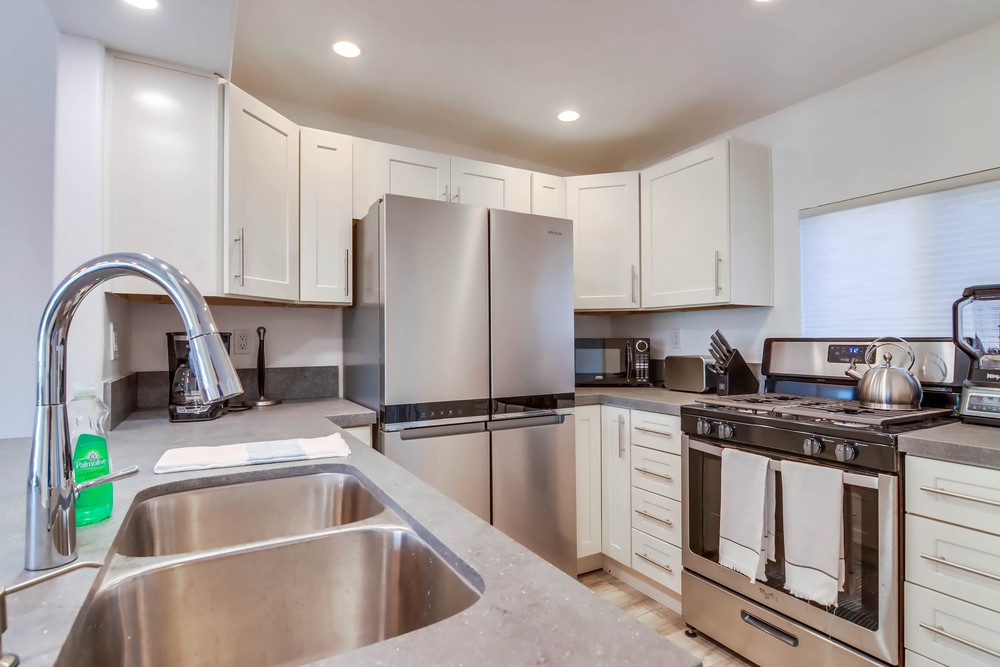 Virtual tour photo 17 of 81 for 2626 Ocean Front Walk