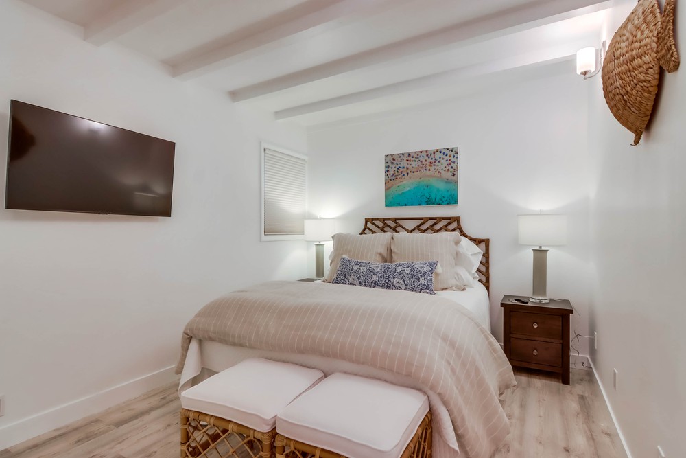 Virtual tour photo 21 of 81 for 2626 Ocean Front Walk