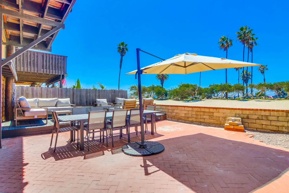 Virtual tour photo 32 of 81 for 2626 Ocean Front Walk