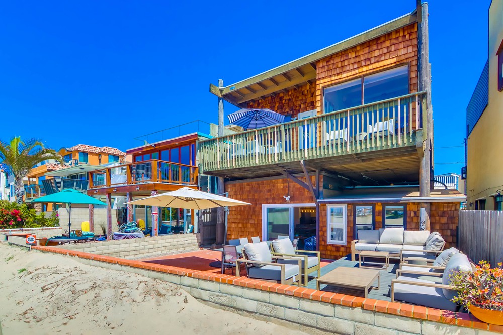 Virtual tour photo 38 of 81 for 2626 Ocean Front Walk
