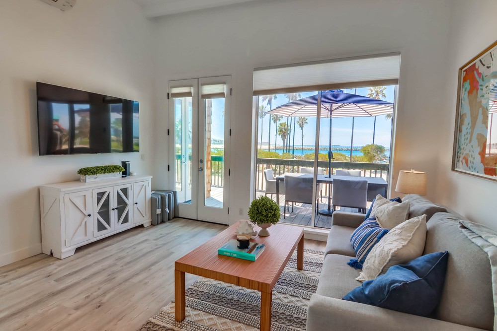 Virtual tour photo 45 of 81 for 2626 Ocean Front Walk