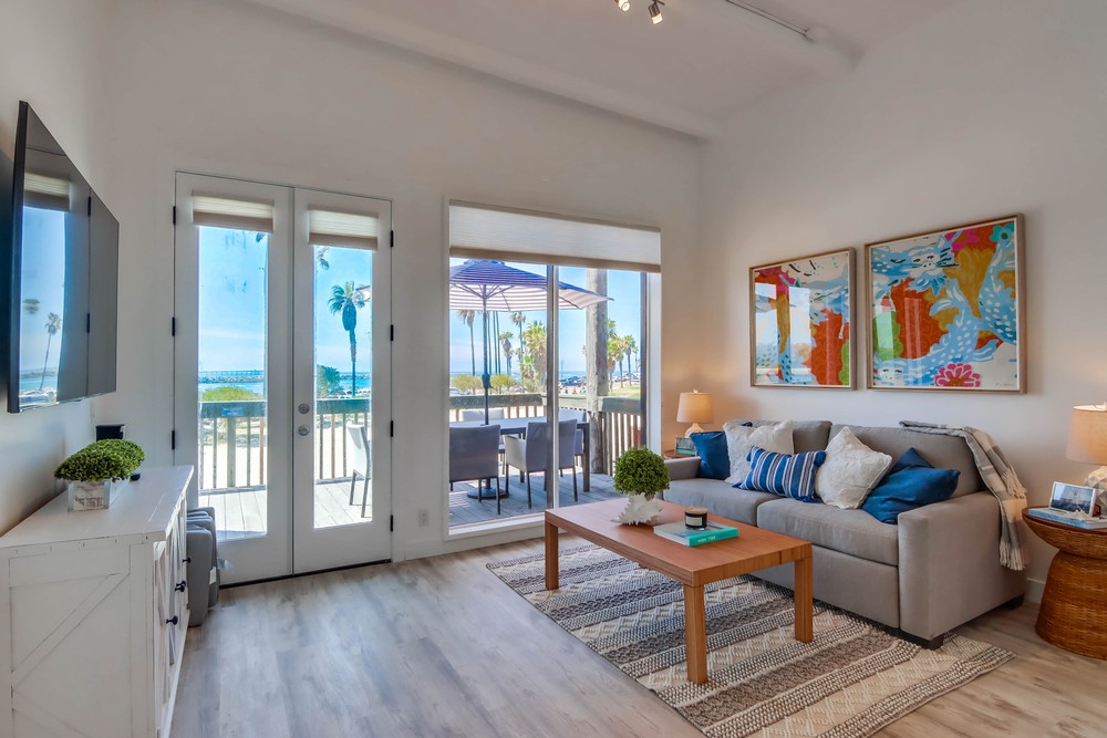 Virtual tour photo 47 of 81 for 2626 Ocean Front Walk
