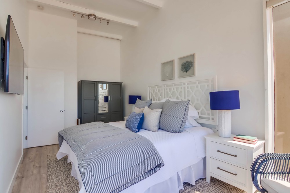 Virtual tour photo 60 of 81 for 2626 Ocean Front Walk