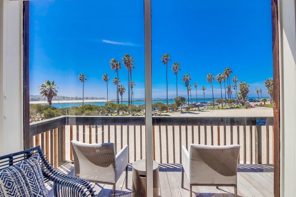 Virtual tour photo 62 of 81 for 2626 Ocean Front Walk